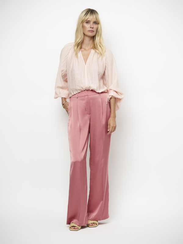 Dante6-Jules-wide-leg-pantalon-261304-6615-356- Dante6 Jules wide leg pantalon in coral blush met hoge taille en soepel vallende, wijde pijpen