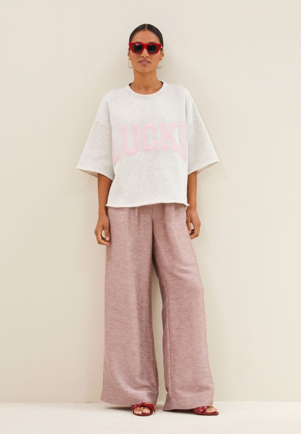 By Bar Willow Lucky top met lichte stof en comfortabele pasvorm voor een speelse en stoere uitstraling