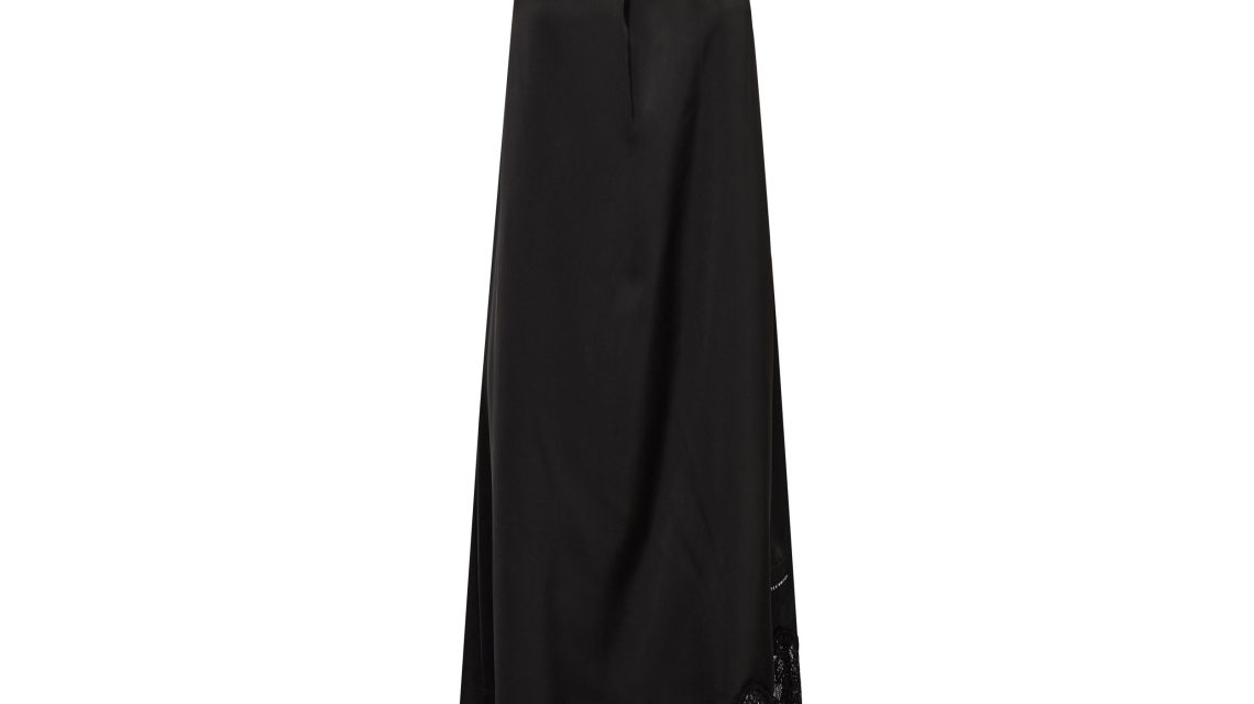 Naomi asym halter dress van Haute L'Amitié met asymmetrische snit en halterhals, elegante dames jurk met moderne pasvorm.