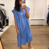 ByBar-Bodin-athia-dress-26217011-6012 Bodin Athia jurk van BY-BAR met elegante pasvorm en vrouwelijke uitstraling, stijlvolle dames jurk voor diverse gelegenheden.