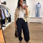 Amelle pants in het donkerblauw met flatterende pasvorm en comfortabele stof voor een stijlvolle en veelzijdige uitstraling.