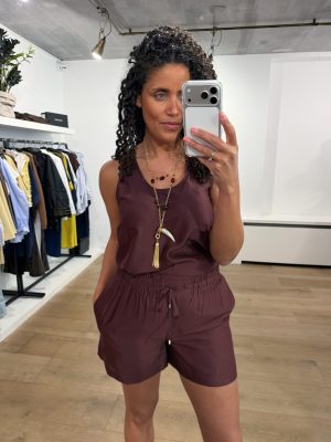 Dante6 Quentyn relaxed fit shorts met losse pasvorm en luchtige stof, stijlvolle dames short voor een casual zomerse look.