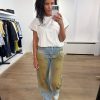 Witte Noma Balloon Tee van Haute L'Amitié met oversized balloon pasvorm, casual dames T-shirt met moderne uitstraling.