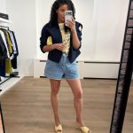 Bleached Denim Flip Waist Shorts van Haute L'Amitié met omgeslagen tailleband en moderne fit, stijlvolle dames short met edgy uitstraling.
