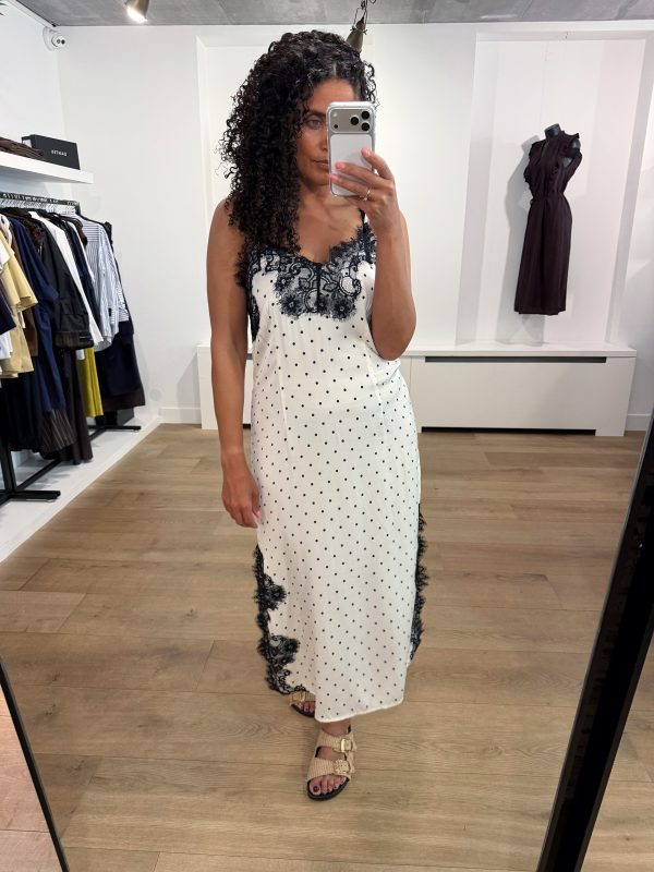 Co'Couture Ameli Dot Lace Dress met kanten details en subtiele dot structuur voor een elegante en vrouwelijke uitstraling