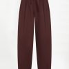Dante6 Maelly relaxed fit pants met losvallende pasvorm en stijlvolle afwerking, elegante damesbroek voor een moderne look.