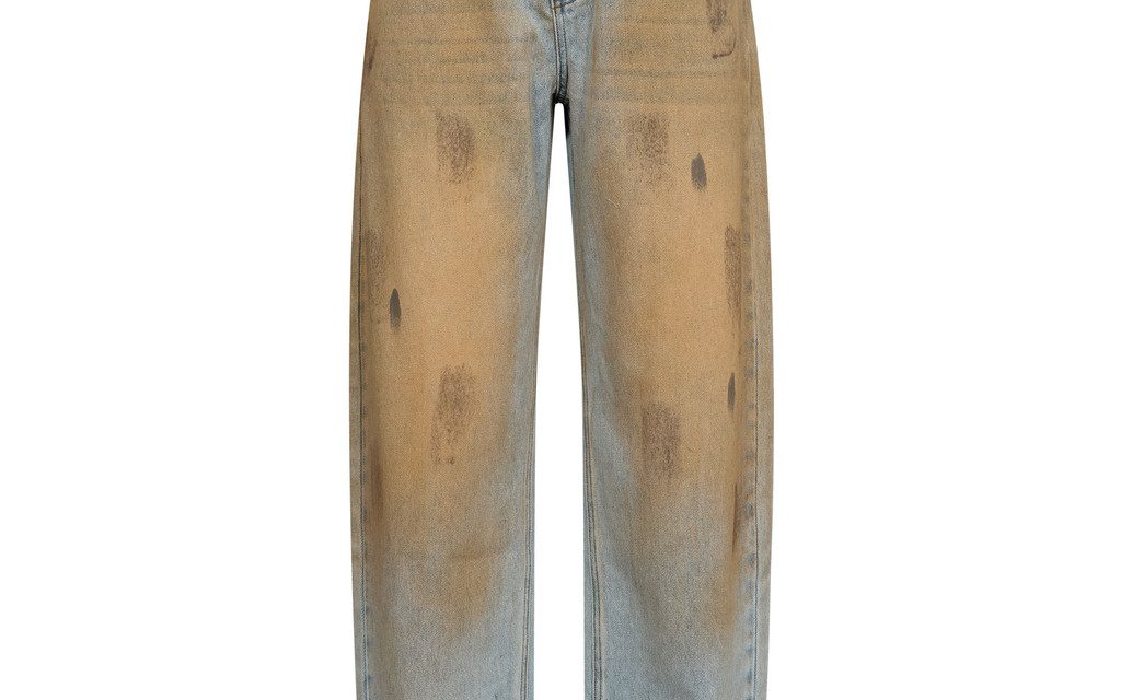 Haute L'Amitié Barrel Vintage Wash Flip Tall Jeans met barrel fit, hoge taille en vintage denim wassing, stijlvolle dames jeans met moderne uitstraling.