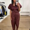 Dante6 Maelly relaxed fit pants met losvallende pasvorm en stijlvolle afwerking, elegante damesbroek voor een moderne look.