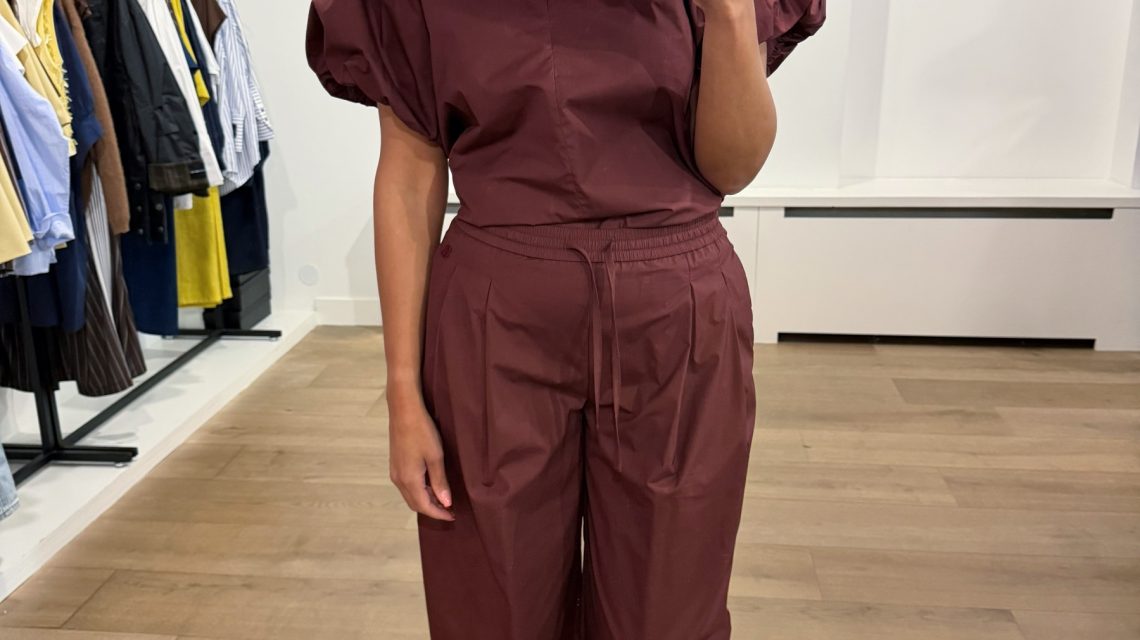Dante6 Maelly relaxed fit pants met losvallende pasvorm en stijlvolle afwerking, elegante damesbroek voor een moderne look.