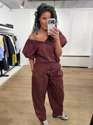Dante6 Rosalie balloony top met volumineuze ballonpasvorm en elegante afwerking, stijlvolle dames top met moderne uitstraling.
