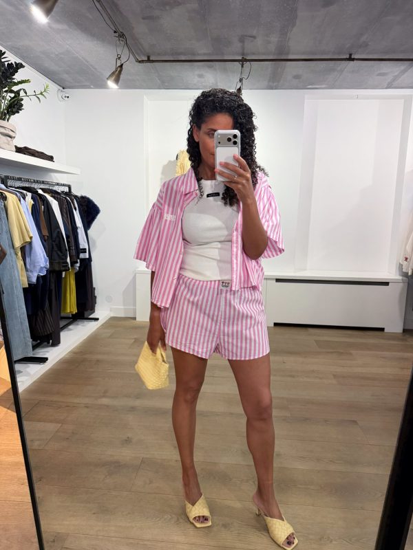 American Vintage Vextown short met relaxte pasvorm en luchtige stof, comfortabele dames short voor een casual zomerse look.