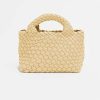 Bow19-Mia-Mini-Bag-Butter-Yellow-2081-03 Bow19 Mia Mini Bag in Butter Yellow met gevlochten design en afneembare kettingriem, stijlvolle compacte damestas voor een zomerse look.