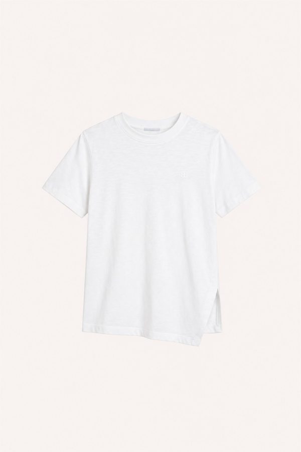 By-Bar-Freja-Shirt-26411116 BY-BAR Freja Shirt, stijlvol dames T-shirt met moderne pasvorm en minimalistische uitstraling.