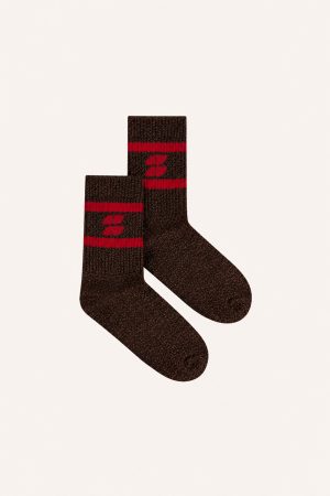 BY-BAR Logo Glitter Chocolate Socks in bruin met Lollipop roze glitterlogo, zachte damessokken met speels lurex detail.