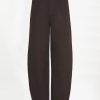 Dante6 Brave Barrel Leg Jeans, dames jeans met moderne barrel fit en stoere eigentijdse denim uitstraling.