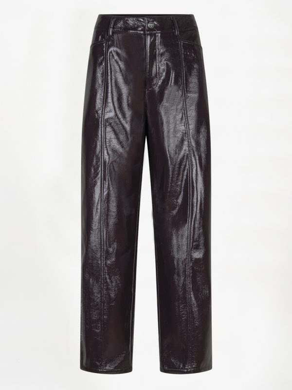 Dante6 Scene Patent Faux Leather Pants 263130-7476 in Dark Plum, high-waist damesbroek van glanzend faux leather met crackled finish.