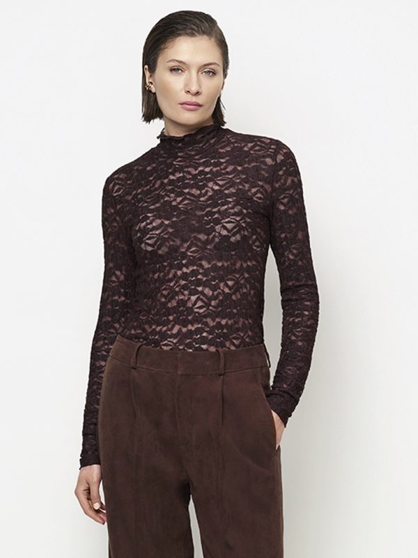 Dante6 Irony Lace Turtle Neck Top in Dark Plum, donkerpaarse transparante kanten dames top met hoge hals.
