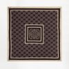 Dante6 Monogram Printed Scarf 263900-7476 in Dark Plum, auberginekleurige dames sjaal met all-over D6 monogramprint.