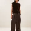 by-bar Lodi Metallic Pants 26418024-725 in Bronze, soepelvallende damesbroek met loose fit en bronzen metallic finish.