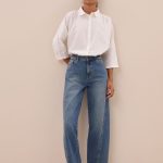 Y-BAR Begum Mid Jeans in denim met mid-rise taille, relaxte pasvorm en enkellengte, stijlvolle dames jeans voor iedere dag.