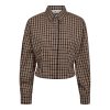 Haute L'Amitié Dessert Check Smock Shirt, geruite damesblouse met vrouwelijke smockdetails en moderne pasvorm.