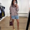Haute L'Amitié Emilie Check Shirt in Iced Rose met rood en bordeaux ruitpatroon, stijlvolle dames blouse met lange mouwen.