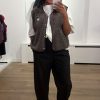 American Vintage Hoktown Teddy Vest in Marronnier Chiné, donkerbruin mouwloos dames gilet met zachte teddystructuur en relaxte pasvorm.