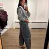 Homage Jimi Mid Waist Barrel Jeans H-CW26M33 in Vintage Grey, grijze damesjeans met barrel fit en subtiele darts.