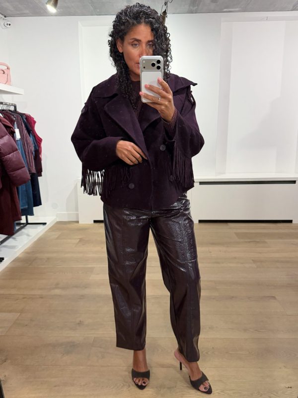 Dante6 Scene Patent Faux Leather Pants 263130-7476 in Dark Plum, high-waist damesbroek van glanzend faux leather met crackled finish.