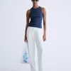 Love-Stories-Bella-Tank-Top-Dark-Blue-L265300663_M1 Love Stories Bella Classic Tank Top in Dark Blue, mouwloze katoenen dames top met stretch en relaxte pasvorm.