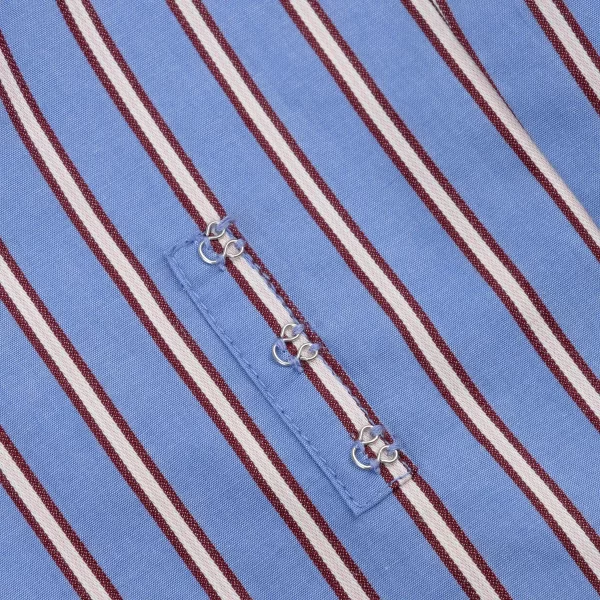 Love Stories Hillary Stripe Blouse met streepdessin en relaxte pasvorm, stijlvolle dames blouse voor een effortless look.