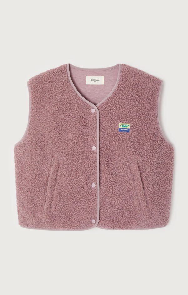 American Vintage Hoktown gilet in Prune Chiné, kort mouwloos teddy dames gilet met fluffy structuur en ruime pasvorm.