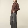 Homage Mid Waist Straight Leg Jeans With Studs H-CW26M31 in Vintage Grey, grijze damesjeans met mid waist, rechte pijpen en studs.