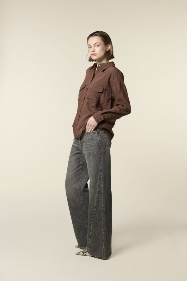 Homage Mid Waist Straight Leg Jeans With Studs H-CW26M31 in Vintage Grey, grijze damesjeans met mid waist, rechte pijpen en studs.