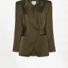 Ontdek de Dante6 Rush Blazer in Moss Olive. Een luxe satijnen damesblazer met krachtige schouders en getailleerde fit. Shop het complete pak bij ALT ID.