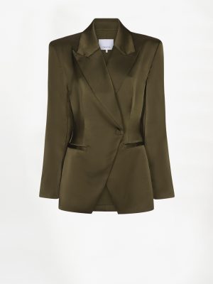 Ontdek de Dante6 Rush Blazer in Moss Olive. Een luxe satijnen damesblazer met krachtige schouders en getailleerde fit. Shop het complete pak bij ALT ID.