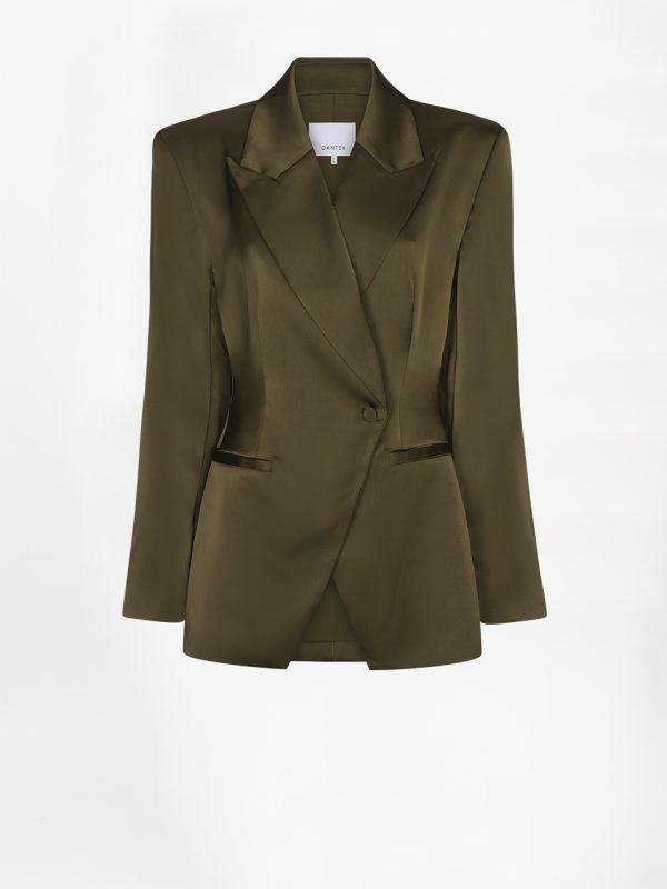 Ontdek de Dante6 Rush Blazer in Moss Olive. Een luxe satijnen damesblazer met krachtige schouders en getailleerde fit. Shop het complete pak bij ALT ID.
