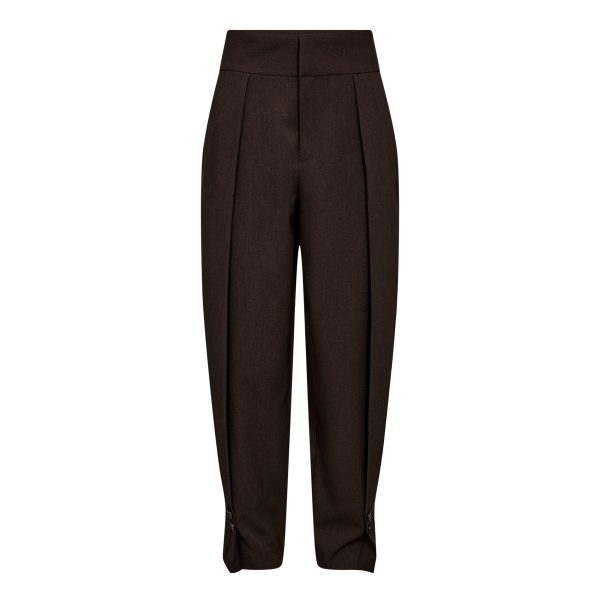 Haute L'Amitié Zeppe Pleat Tall Pants HL10864 in Mocca Melange, high-waist dames pantalon met plooien, barrel fit en knoopdetails bij de enkels.