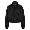 Haute L'Amitié Iron Paper Jacket HL11038 in Black, lichtgewicht zwart damesjack met loose fit, hoge kraag en ritssluiting.