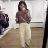 American Vintage Jitbay Sweater JIT03AH26NOYVIN in Noyer Vintage, bruine katoenen dames sweater met loose fit, ronde hals en vintage wassing.