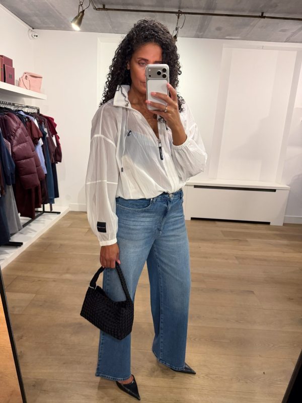 Homage-H-CW26M65-Cooper-MidwaistSlouchyWideLegJeans-BlueUsed_1V2 HOMAGE Cooper Mid Waist Slouchy Wide Leg Jeans H-CW26M65, damesjeans met mid-waist taille, slouchy fit en extra wijde pijpen.