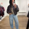 by-bar Bodie Bomber Jacket 26419005-1723 in Espresso, donkerbruin gewatteerd dames bomberjack met klassieke kraag, elastische zoom en rits- en knoopsluiting.