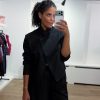 Tooday Devin Short Blazer TD426-107-001 in Black, zwarte cropped damesblazer met schoudervulling en asymmetrische belijning.