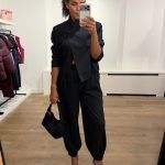 Tooday Devin Ballon Pants in Black, zwarte damesbroek met volumineuze ballonpasvorm en modern silhouet.