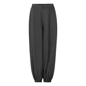 Tooday Devin Ballon Pants TD426-139 in donkergrijs, damesbroek met wijde ballonvorm, elastische tailleband en taps toelopende pijpen met elastische zoom.