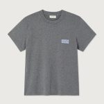 American Vintage Ykobow T-Shirt YKO02CH26GRANCH in grijs, katoenen dames T-shirt met ronde hals, korte mouwen en relaxte rechte fit.