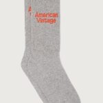 American Vintage Clypsun sokken in Gris Chiné, lichtgrijze gemêleerde katoenen unisex sokken met geribde boord en ingebreid AMV-logo.