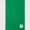 American Vintage Zinaco sjaal ZI20AH26MINTL in Mint Logo, zachte mintgroene gebreide sjaal met lange franjes aan de uiteinden.