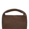 SUI AVA Woven Scuba Shopper in Brown, chocoladebruine gevlochten damestas met lange hengsels en bijpassend etui.